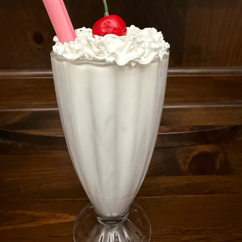 Faux Vintage Milkshake Glass with Whipped Cream Design